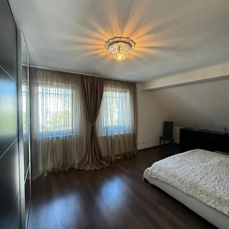 Villa House Near Messe Düsseldorf